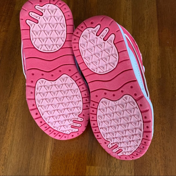 NWOT Dynamx Kids Sneakers - Picture 4 of 7